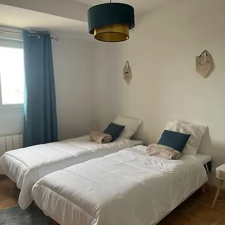 Des Flamants Yourhosthelper Apartamento *