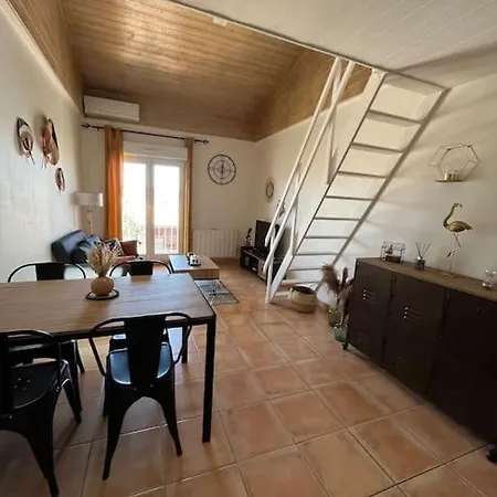 Des Flamants Yourhosthelper Apartment
